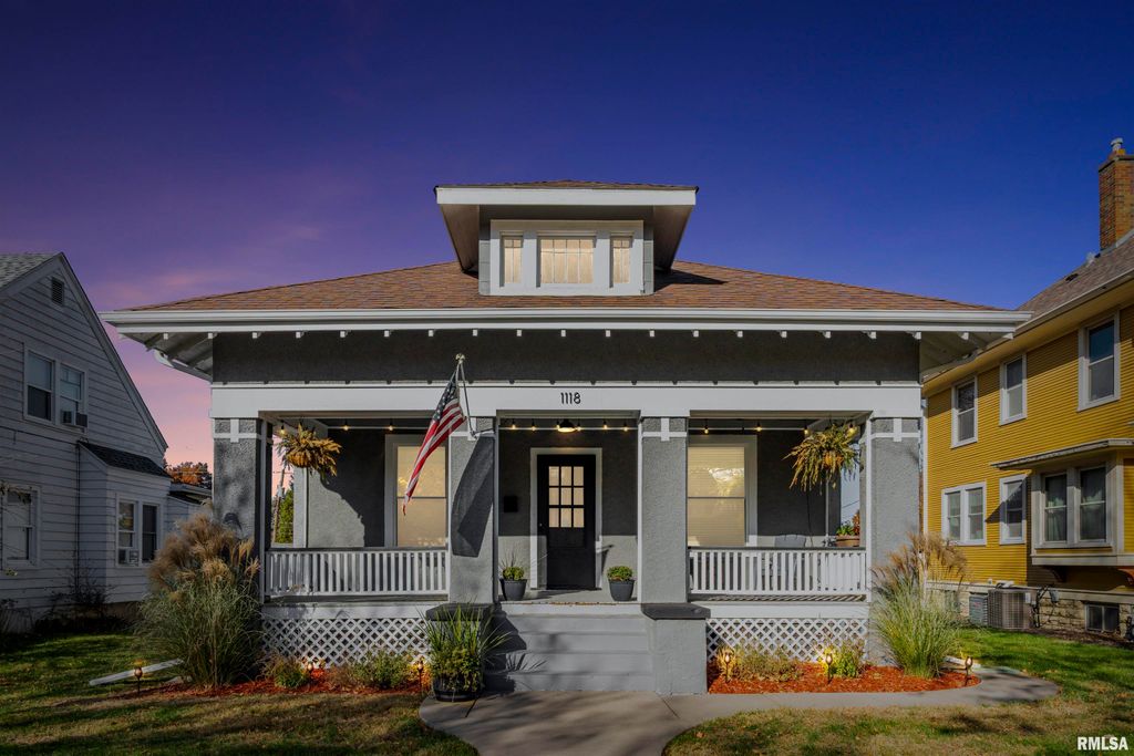 1118 W 15TH Street, Davenport, IA 52804