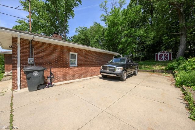 1279 Chippewa Avenue, Akron, OH 44305