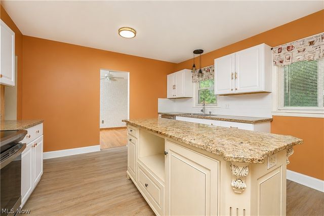 1279 Chippewa Avenue, Akron, OH 44305