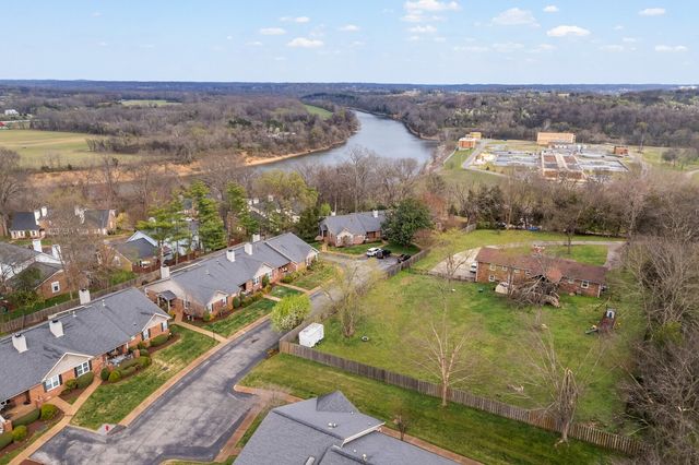 323 Autumn Chase Dr, Nashville, TN 37214