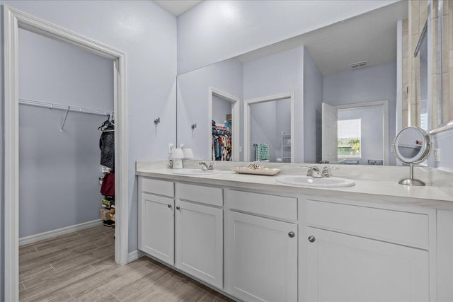 2063 SE South Buttonwood Drive, Port St. Lucie, FL 34952