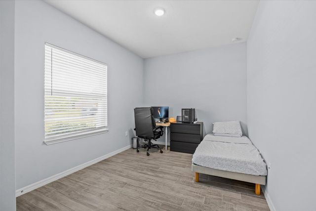 2063 SE South Buttonwood Drive, Port St. Lucie, FL 34952