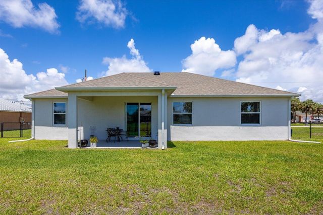 2063 SE South Buttonwood Drive, Port St. Lucie, FL 34952