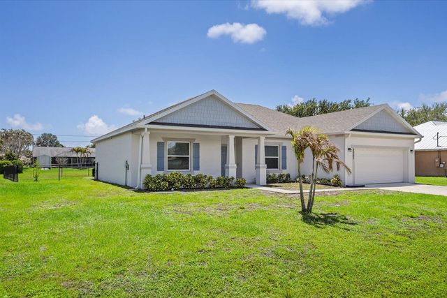 2063 SE South Buttonwood Drive, Port St. Lucie, FL 34952