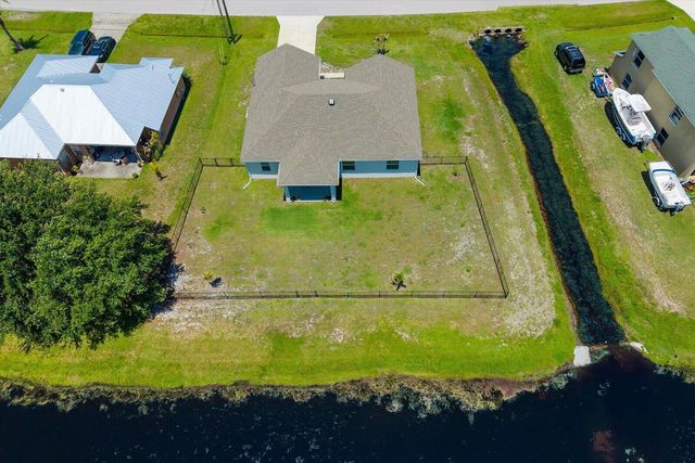 2063 SE South Buttonwood Drive, Port St. Lucie, FL 34952