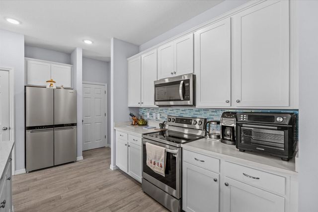 2063 SE South Buttonwood Drive, Port St. Lucie, FL 34952