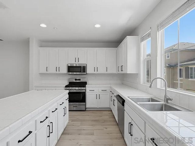 1645 Burr Oak Pl, Chula Vista, CA 91915