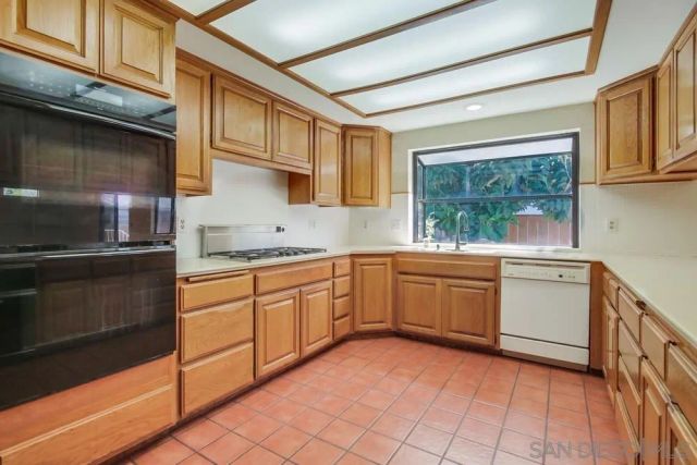 349 G, Coronado, CA 92118