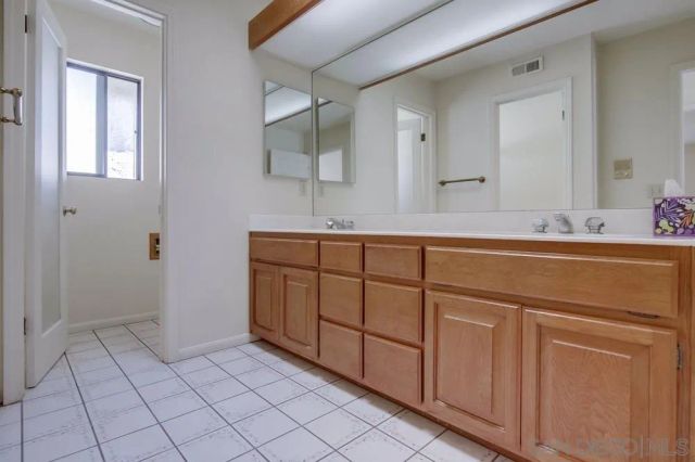 349 G, Coronado, CA 92118