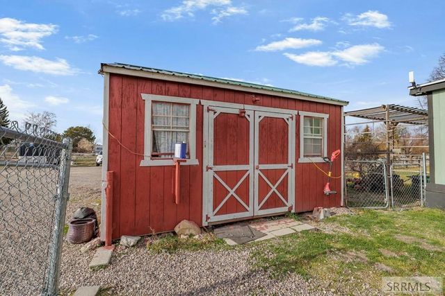 1720 S Falcon Circle, Pocatello, ID 83201