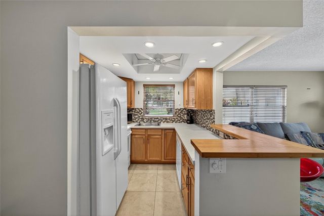 125 Newport I 125, Deerfield Beach, FL 33442