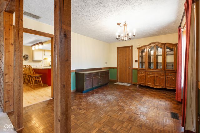 9852 N Woodland Drive, Mooresville, IN 46158