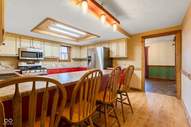 9852 N Woodland Drive, Mooresville, IN 46158