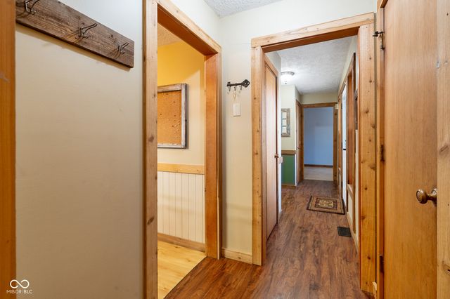 9852 N Woodland Drive, Mooresville, IN 46158