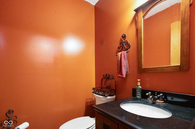 9852 N Woodland Drive, Mooresville, IN 46158