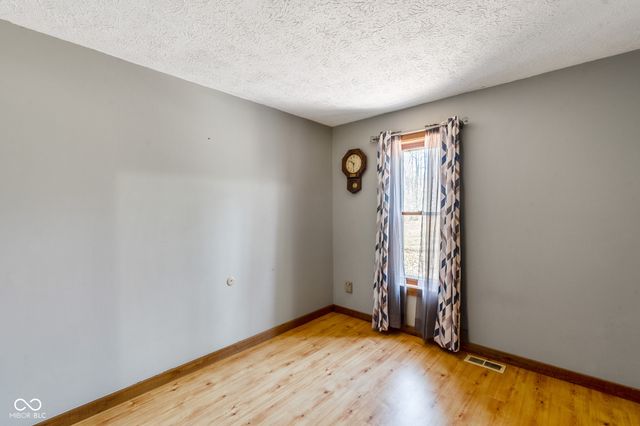 9852 N Woodland Drive, Mooresville, IN 46158