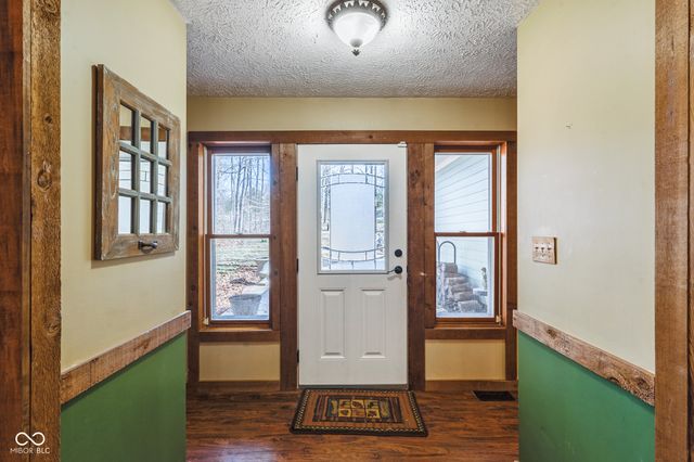 9852 N Woodland Drive, Mooresville, IN 46158