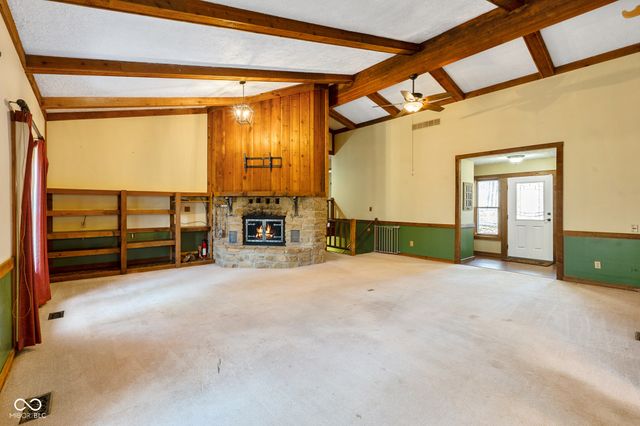 9852 N Woodland Drive, Mooresville, IN 46158