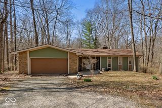 9852 N Woodland Drive, Mooresville, IN 46158