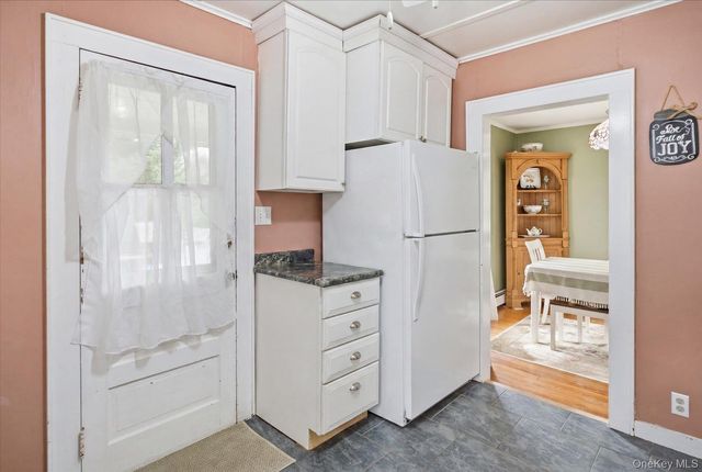 308 Monsell Place, Greenport, NY 11944
