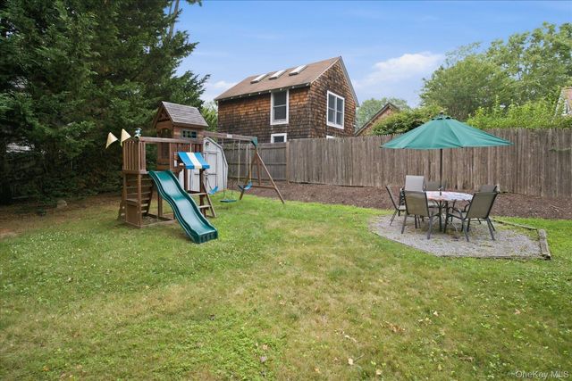 308 Monsell Place, Greenport, NY 11944