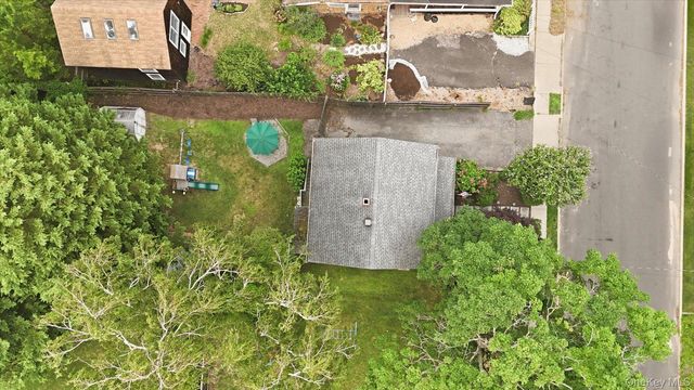 308 Monsell Place, Greenport, NY 11944