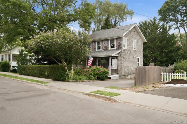 308 Monsell Place, Greenport, NY 11944