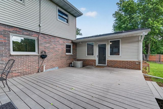 2206 Aspen Road, Madison, WI 53711