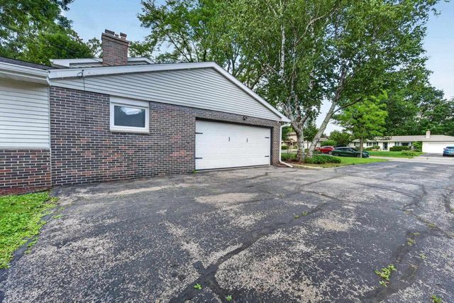 2206 Aspen Road, Madison, WI 53711