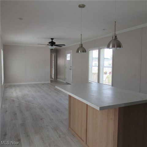 3785 S Main Street, Akron, OH 44319