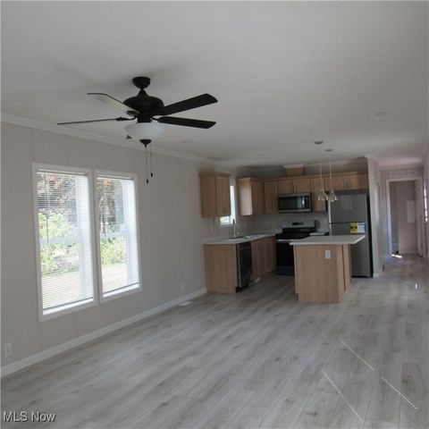 3785 S Main Street, Akron, OH 44319