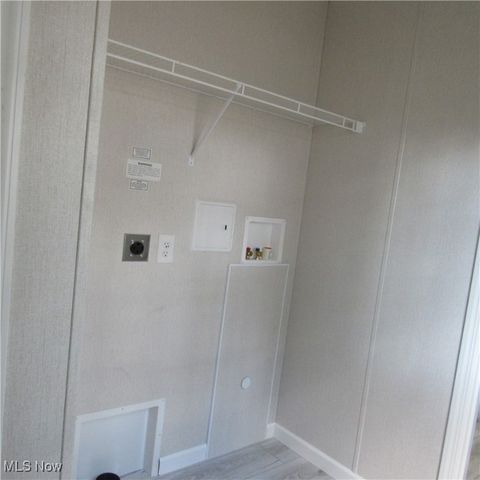 3785 S Main Street, Akron, OH 44319