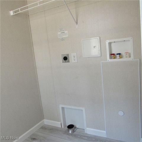 3785 S Main Street, Akron, OH 44319