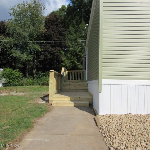 3785 S Main Street, Akron, OH 44319