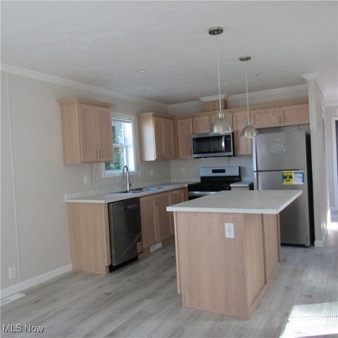 3785 S Main Street, Akron, OH 44319