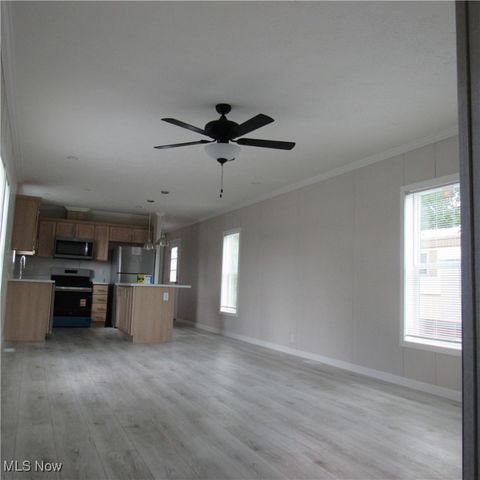 3785 S Main Street, Akron, OH 44319