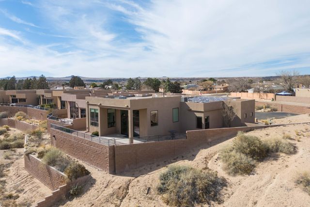 55 Mill Road NW, Albuquerque, NM 87120