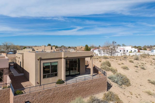 55 Mill Road NW, Albuquerque, NM 87120