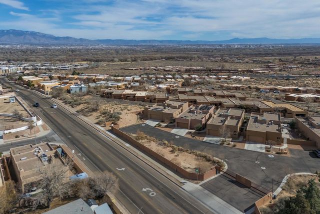 55 Mill Road NW, Albuquerque, NM 87120