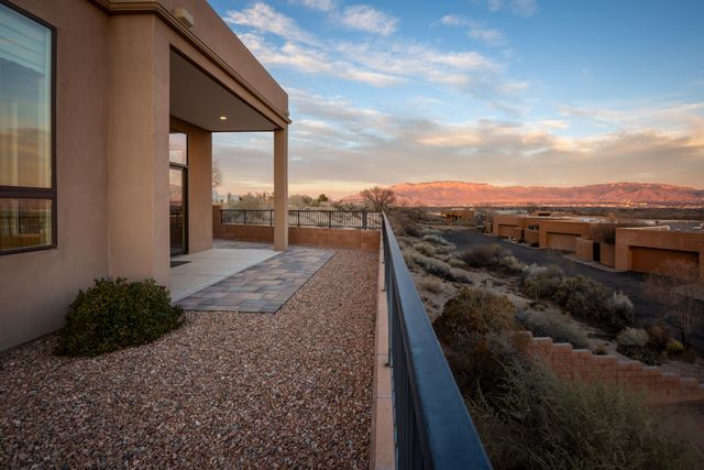 55 Mill Road NW, Albuquerque, NM 87120