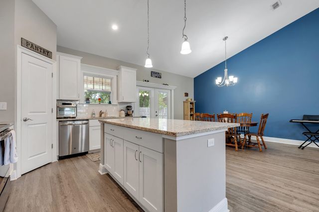 227 Linzy Store Road, Crawfordville, FL 32327