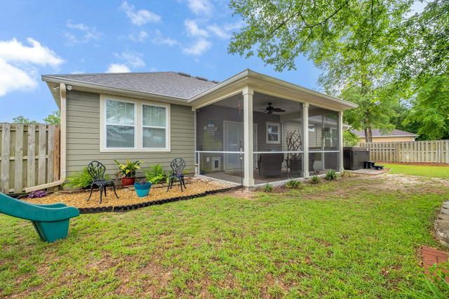 227 Linzy Store Road, Crawfordville, FL 32327