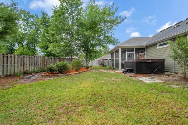 227 Linzy Store Road, Crawfordville, FL 32327