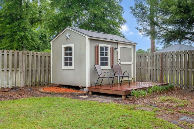 227 Linzy Store Road, Crawfordville, FL 32327