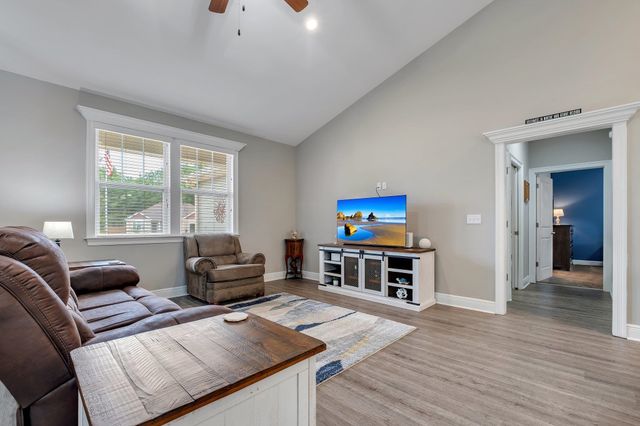 227 Linzy Store Road, Crawfordville, FL 32327