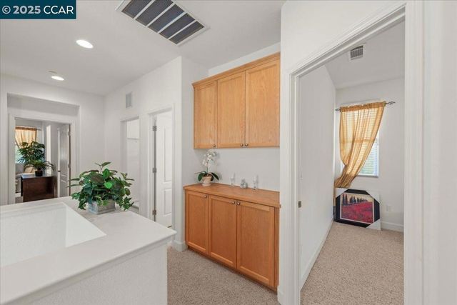 2003 De Anza Ln, Hercules, CA 94547