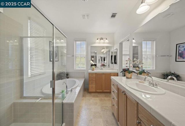 2003 De Anza Ln, Hercules, CA 94547