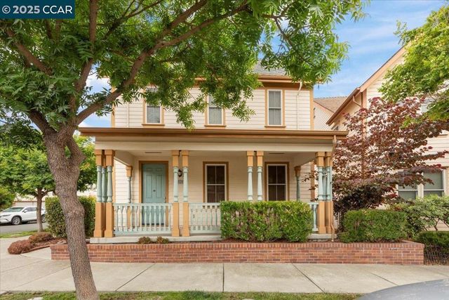 2003 De Anza Ln, Hercules, CA 94547