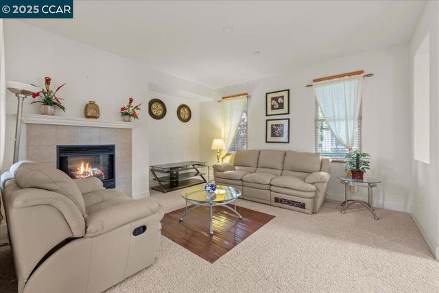2003 De Anza Ln, Hercules, CA 94547