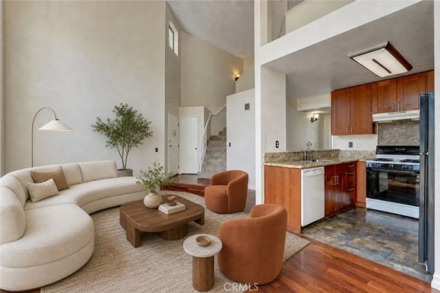 11150 Glenoaks 294, Pacoima, CA 91331